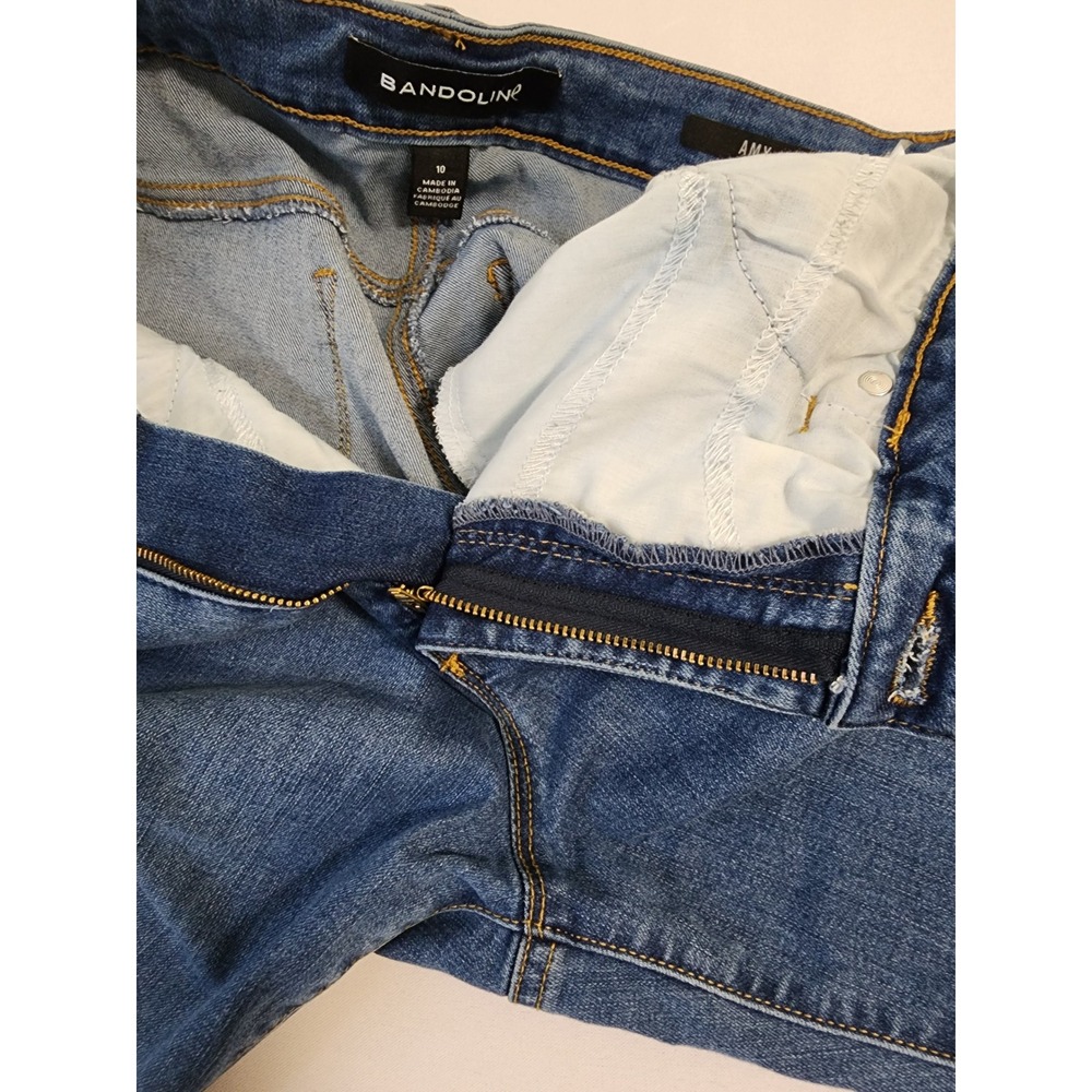 Bandolino Amy Straight Leg Jeans Womens 10 Medium Wash Blue Stretch Denim - Picture 11 of 13